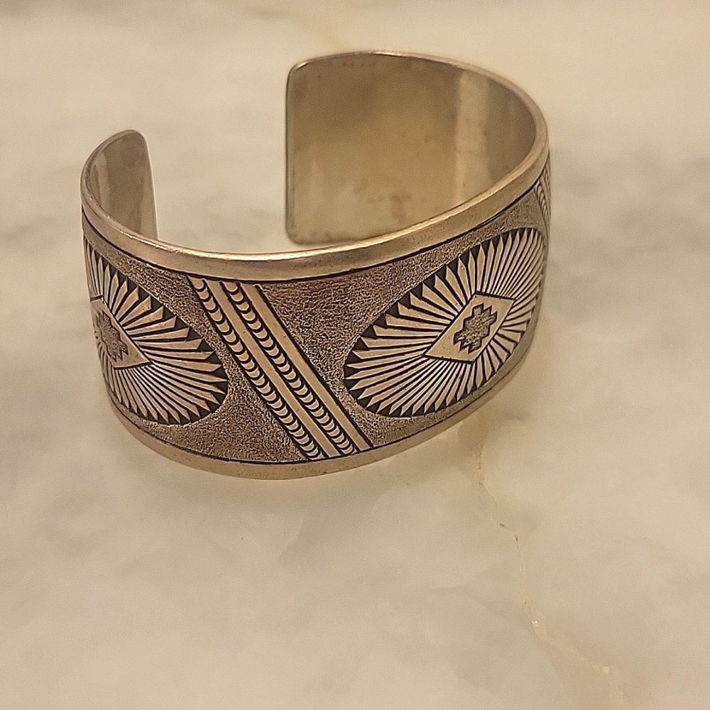 Navajo Micheal Tahe SouthWestern Native indian Stamped Inglot 925 Silver Cuff